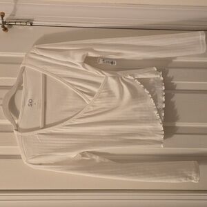 SO BRAND WOMEN'S JUNIOR SIZE WHITE LONG SLEEVES WRAP TOP SIZE MEDIUM